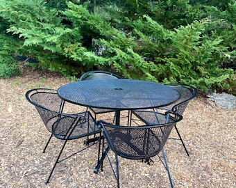 Vintage Woodard  Wrought Iron Outdoor Patio Dining set- 4 barrel chairs & Round mesh Table top  / MCM 5-piece set