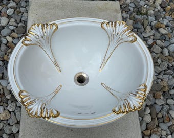 Lavabo de porcelana vintage Sherle Wagner: baño italiano MCM con hoja de oro