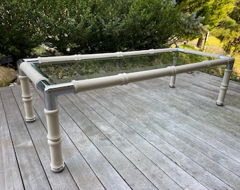 Mesa de centro vintage de cromo y vidrio/MCM Hollywood Regency/imitación de bambú, 142 cm de largo