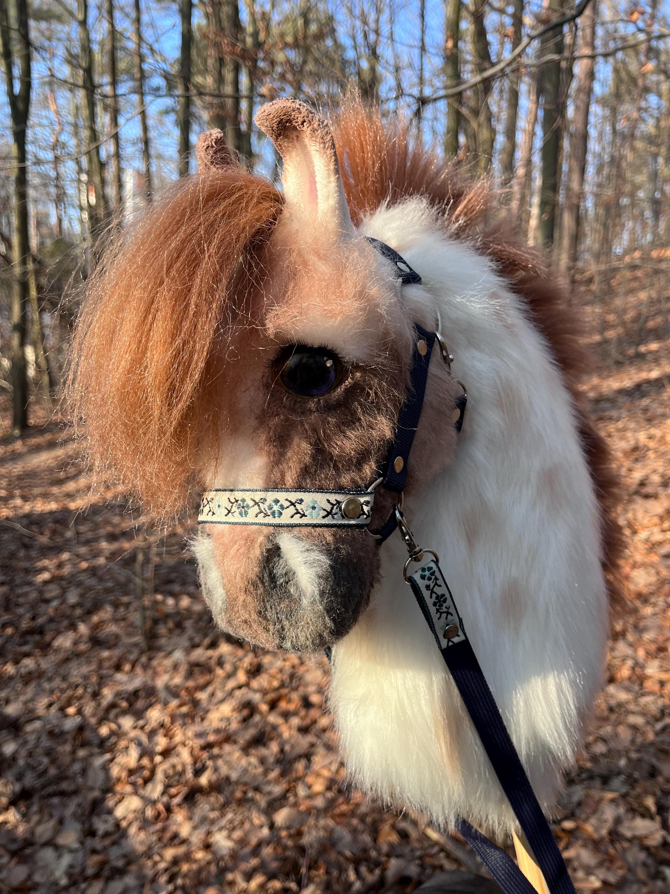 Cheval Bâton Jouet Enfant 100 Cm - Avec Effets Sonores, Roues, Poteau Bois, Peluche - 3