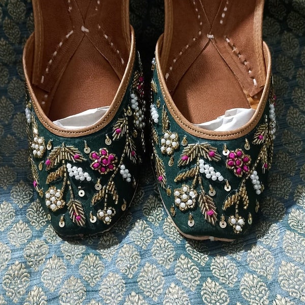 Green Wedding Shoes-Khussa, Bridesmaid Gift, Ethnic Indian Mojari, Bridal Footwear, Punjabi Jutti, Casual Elegance for Special Occasions...