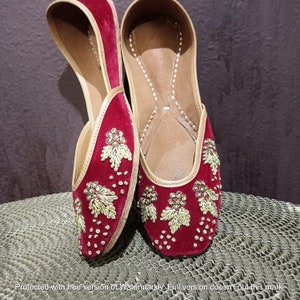 Red Woman Punjabi Jutti-Handmade Leather Bridal Shoes, Indian Wedding Dulhan Shoes, Elegant Red Footwear for Brides- Bridal Jutti Collection