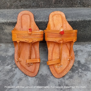 Authentic Indian Traditional Sandals: Handmade Toe Ring Slipper, 100% Genuine Leather, Comfortable Slip Ons. Ethnic Charm,for Every Occasion