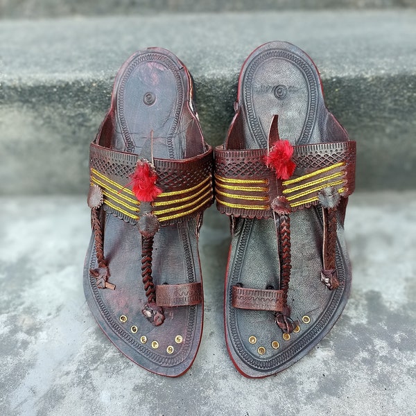 kolhapuri chappal jeans
