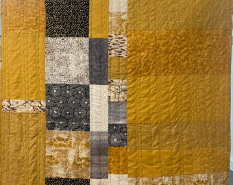 Yellow and gray quilt