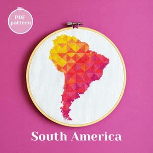Modèle de point de croix de carte du continent de l'Amérique du Sud. Tableau PDF xStitch simple et moderne à télécharger instantanément. Idée cadeau de voyage personnalisée.