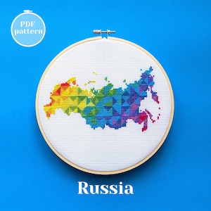 Russland Landkarten Kreuzstichschema. Regenbogenfarbenes Nadelspitzen Ornament-Muster für Pride Month. DIY Last Minute Geschenkidee für einen LGBT Freund