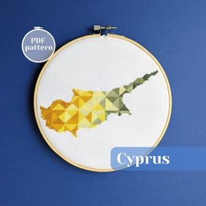 Patrón de punto de cruz del mapa de Chipre con diseño minimalista. Tutorial de bordado moderno para descarga inmediata. Regalo ecológico para un ser querido.