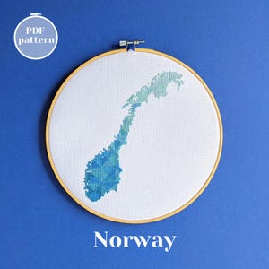 Carte de la Norvège, 74 l x 92 h, motif point de croix. Instructions de broderie simples et modernes au format PDF. Composition artistique créative au point d'aiguille
