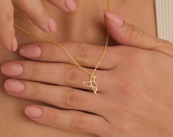 Zierliche Kolibri Halskette, kleiner Gold Tier Anhänger, minimalistischer Vogel Schmuck, fliegende Vogel Halskette, Geschenk für Mama