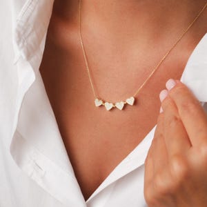 Magnetic 4 Heart Clover Necklace, Four Heart Clover Pendant for Women, Dainty Zircon Love Jewelry, Girlfriend Gift, Lucky Gift for Her