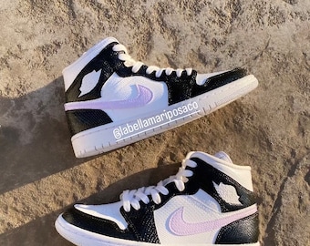 カスタム ジョーダン ミッド、AJ1 ミッド カスタム、カスタム エア フォース 1 スニーカー、カスタム ナイキ、レディース カスタム スニーカー、ユニセックス カスタム シューズ、ミッド ナイキ、