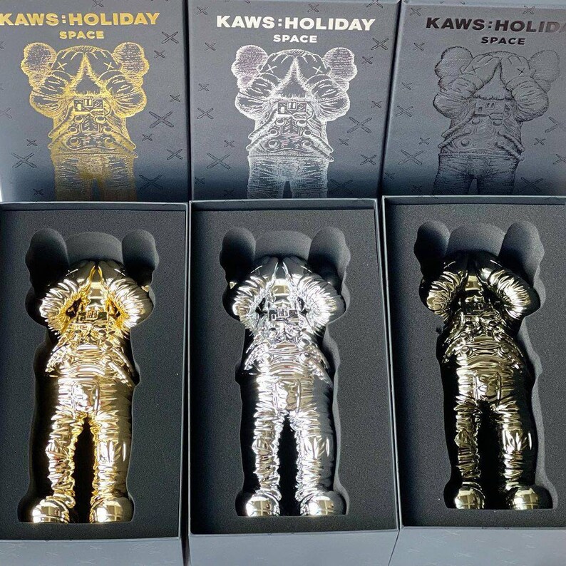 Kaws Figure,rare Astronaut, Kaws Holiday Space Figure ,astronaut Kaws