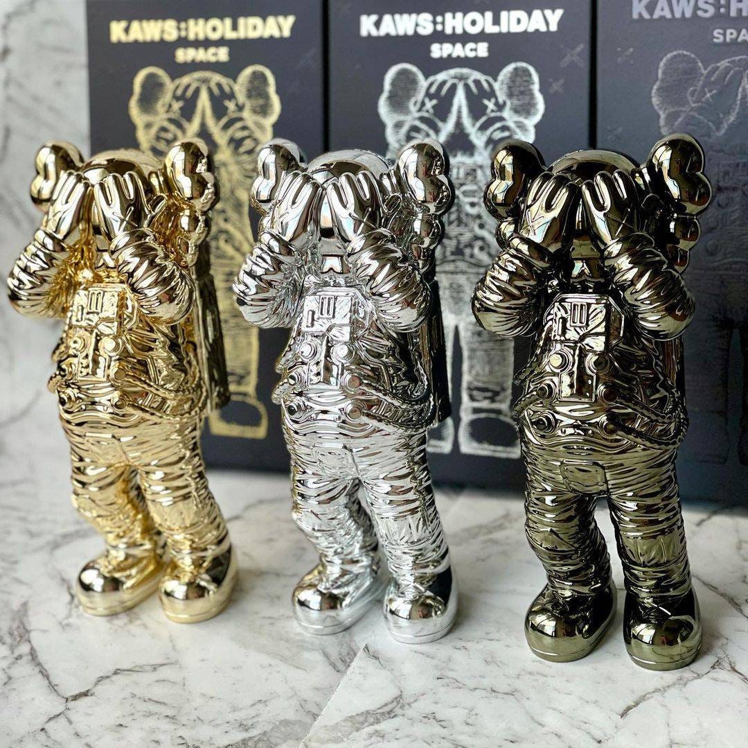 Kaws Figure,rare Astronaut, Kaws Holiday Space Figure ,astronaut Kaws Sculpture, 29.2 X 7.6cm Decor Trend Ornaments Hypebeast - Etsy Kaws Figure,rare Astronaut, Kaws Holiday Space Figure ,astronaut Kaws Sculpture, 29.2 X 7.6cm Decor Trend Ornaments Hypebeast - Etsy