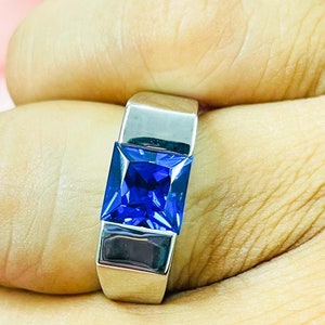 Men&#39;s sapphire Ring, 14k Solid Gold Emerald Signet Ring, men&#39;s wedding ring, men surprised ring, Father&#39;s Day gift, statement ring for men