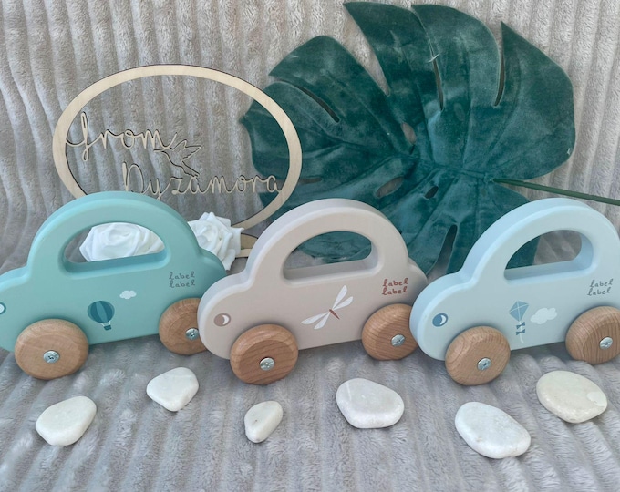 Customizable wooden car made from FSC-certified wood – Individual toy for children 18 months and older | Sustainable laser engraving
