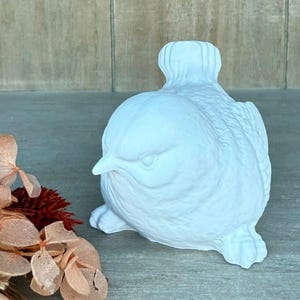 Cast ceramic bird decoration, handmade | 1 bird or set of 2 | Spring or Easter decoration, beautiful table decoration, great gift idea, Scandinavian boho
