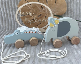 Personalized FSC-certified wooden pull-along animals - unique companions for little explorers from 18 months - baby gift - baptism