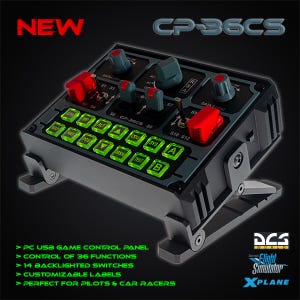 Op de afbeelding: Een zwart en grijs CP-36CS PC USB game control panel met groene verlichte knoppen en rode knoppen. Het paneel heeft aanpasbare labels en is ontworpen voor vluchtsimulatie. Het woord "NEW" staat in het rood bovenaan.