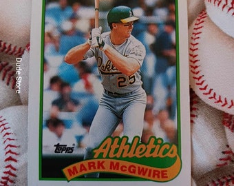 1989 Topps Mark McGwire #70 ~~error card~~ Wrong Weight 220 - Oakland A's - NM