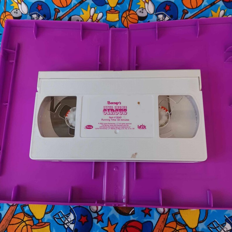 Barney S Super Singing Circus 2000 Vhs Clam Shell Case Excellent Used Barney S Super Singing Circus 2000 Vhs Clam Shell Case Excellent Used