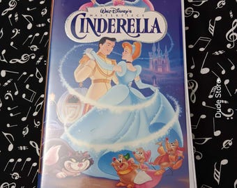 La Cenicienta de Walt Disney - Colección de obras maestras - Clasificación G *Clásico de 1950 en VHS