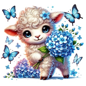 Op de afbeelding: Een schattig wit lam met grote blauwe ogen houdt een boeket blauwe hortensia's vast. Het lam draagt een blauwe bloemenkrans en er vliegen blauwe vlinders omheen.