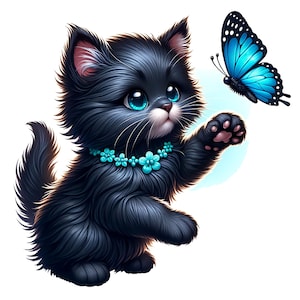 Puede incluir: Un gatito negro con ojos azules y un collar de flores turquesa extiende su pata hacia una mariposa azul con manchas negras.