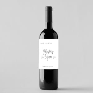 Étiquettes de vin de fin d'études modifiables/cadeau de fin d'études de maîtrise | Se marie bien avec une maîtrise | Promotion 2023 | Téléchargement instantané Canva