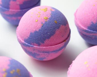 Litchi & Rose Badbomb: Sheasmör, Avokadoolja, Vit Lera