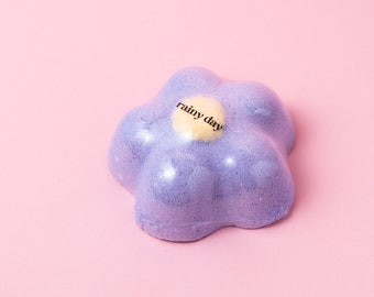 FORGET-ME-NOT bath bomb | Handmade flower bath bomb with Avocado oil and Shea butter, gorgeous powdery smell, cute gift for kids and adults