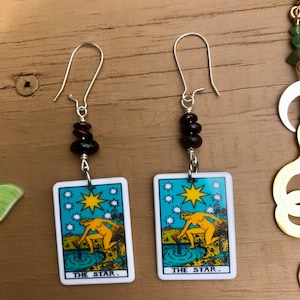 Os brincos de cartas de tarô estrela