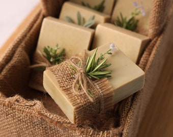 Rosemary soap with extra virgin olive oil from the famous Albanian lands, cinnamon and turmeric powder.