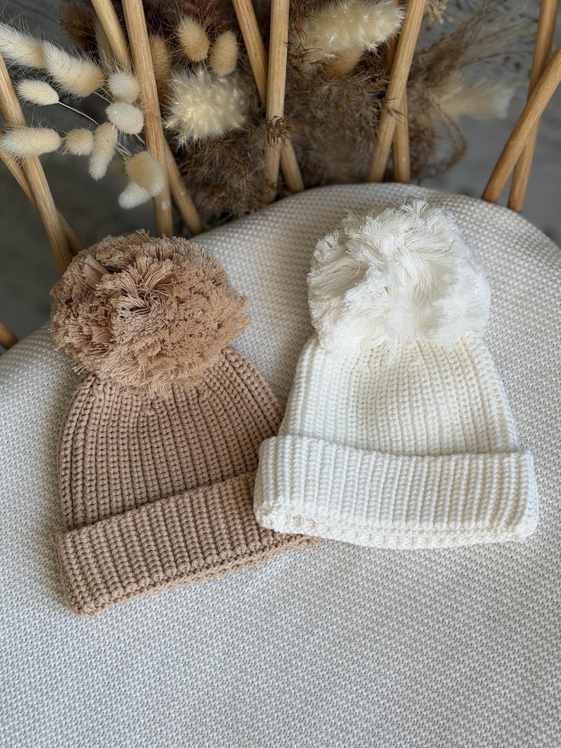 Newborn booties, matching hat, oversized bow headband, infant knitwear, birth announcement photoshoot, baby shower gift, coming home outfit image 2