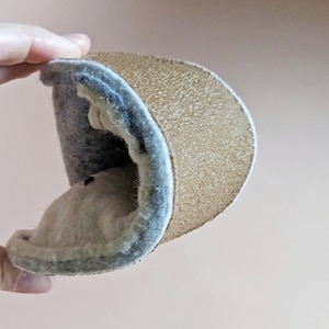 Warm indoor kids slippers. Handmade from 100% wool. All sizes. image 4