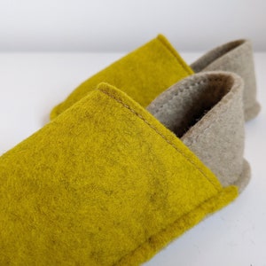 Warm indoor kids slippers. Handmade from 100% wool. All sizes. image 4