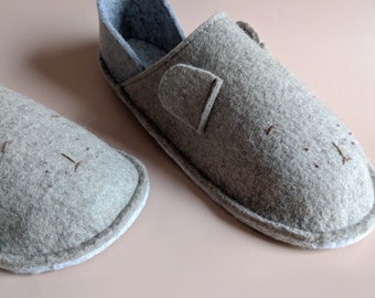 Warm indoor adult slippers. Handmade from 100% wool. All sizes.