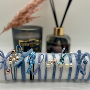 12er Set elastische Haargummis, Armband, Schmuck Frauen,Kinder,Haarbänder,mit Perlen, Knoten, Schleifen, Acryl Pferdeschwanz Haarschmuck Hellblau