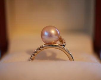 14ct Gold Pink Pearl and Diamond Ring