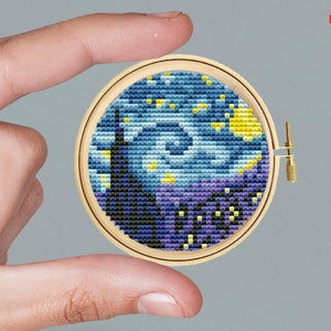 Miniature round cross-stitch art Van Gogh Starry night. Embroidery for beginners. Modern cross stitch pattern. Mini cross-stitch painting
