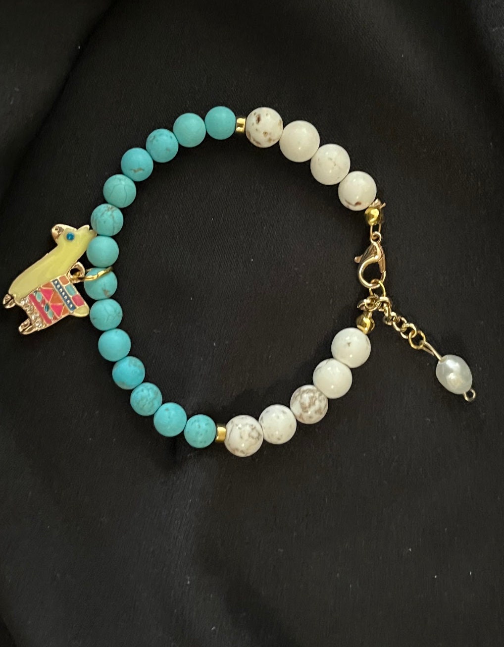 Bracelet Doux Bleu Avec Pendentif Lama - Réglable, Sans Nickel, Neuf Sans Emballage