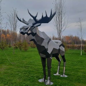 Elk(moose) in DXF for Assembly from sheet metal. 3D animal sculpture, 3D constructor. Template for geometric polygonal metal park sculpture.