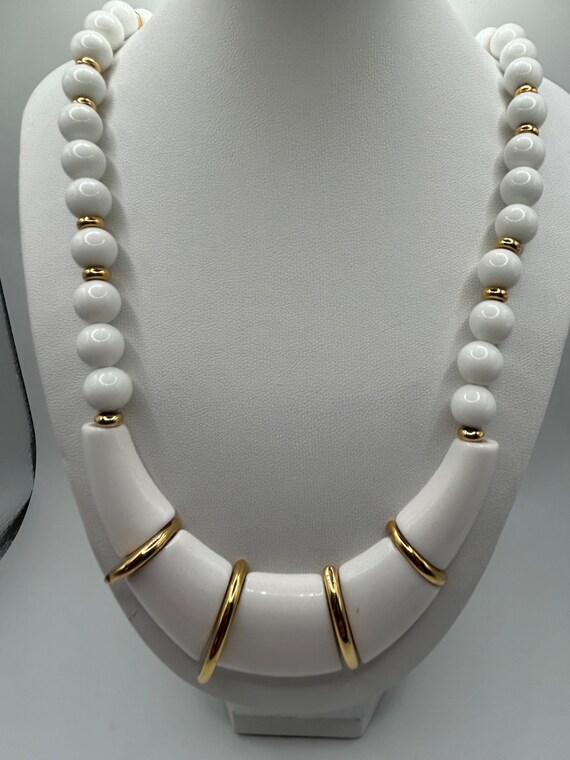 Vintage Napier White Lucite Bib Necklace - image 2