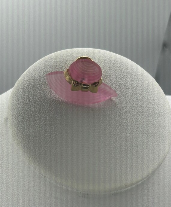 Vintage Avon Pink Garden Party Hat Lapel Pin