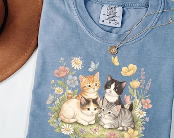 Retro Kitten Comfort Colors TShirt , 90s Vintage Cute Cats Pullover, Boho Unisex Floral Cat Butterfly Graphic Crewneck, Retro Animal Shirt