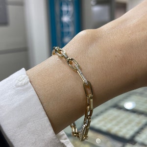 14K Italian Yellow Gold Chunky Paperclip Bracelet. Elongated Link Bracelet, Trending Gold Bracelet, Oval Link bracelet, Mothers Day Gift