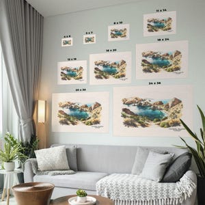 以下が含まれることがあります： ビーチ、海、そして岩の多い崖のある風光明媚な風景のデジタルイラスト。画像は、10x15 cmから61x91 cmまでのさまざまなサイズで入手できます。画像は「チャンネル諸島、カリフォルニア」というタイトルです。