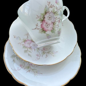 Vintage Montfort Staffordshire Bone China Tea Set. Biltons England. Set consist of 1x Tea Plate, 1x Cup, 1x Saucer. Delicate Romantic Motifs image 2