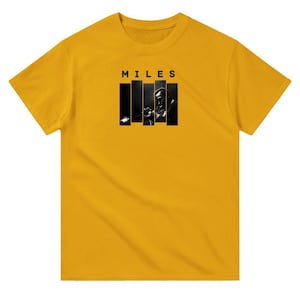 Miles Vintage-Style Jazz Icon T-Shirt - Heavyweight Unisex Crewneck T-shirt - Gift for music lover or musician - Jazz fan t-shirt