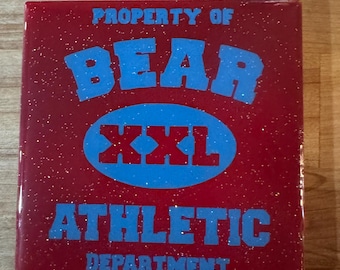 Podkładka pod kubek Gay Bear Athletic Coaster: akcesoria barowe LGBTQIA+